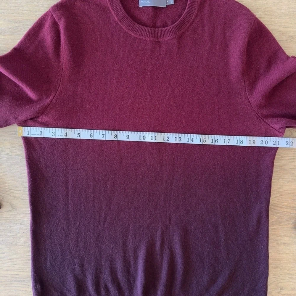 VINCE Men's Burgundy Ombré Dip-dyed Crewneck Sweater-Wool Cashmere Blend-Sz Med - Picture 5 of 13